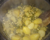 A picture of step 1 of Mokimo,Soy minced chunks served with salad.