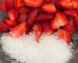 A picture of step 1 of Strawberry Golguppa.