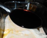 Foto del paso 3 de la receta: Chocoflan de tres leches a baño maría