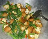 Foto langkah ke 4 dari resep Oseng buncis tahu feat daun kemangi😉.