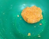 A picture of step 7 of Tricolour Fish Samosa.