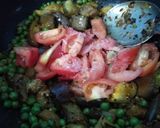 आलू,भट्टा मटर सब्जी(aloo bhatta matar sabzi recipe in Hindi) रेसिपी चरण 2 फोटो