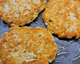 Foto del paso 7 de la receta: Hamburguesas de Pollo con queso y piñones