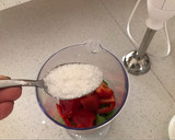 Foto del paso 1 de la receta: Salsa de apio y pimiento para aderezar ensaladas