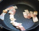 รูปขั้นตอนการทำที่ 2 ของ 3 หมูผัดพริกเกลือ🐷🌶