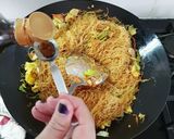 Foto langkah ke 8 dari resep Bihun Goreng.