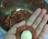Foto langkah ke 4 dari resep Bola Daging isi Telur Puyuh Pedas Manis.