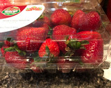 Foto del paso 1 de la receta: Frappé de fresas 🍓 🍓 🍓