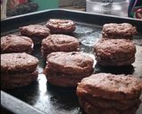 Foto del paso 5 de la receta: Alfajores integrales de chocolate y dulce de leche