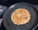 A picture of step 3 of Aloo Paratha.