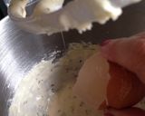 A picture of step 4 of Banana and caraway loaf.