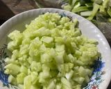 Foto langkah ke 1 dari resep Urap timun.