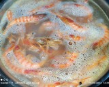 Foto del paso 1 de la receta: Arroz seco con fumet de gamba roja
