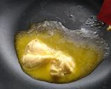 Foto langkah ke 3 dari resep Salted Egg Sauce.