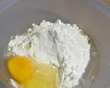 Foto langkah ke 4 dari resep Risol Isi Ayam Sayur.