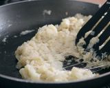 Foto del paso 3 de la receta: Huevos con papa y queso