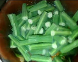 முருங்கைக் காய் பொரியல்/தொக்கு (Murunkai kaai poriyal recipe in tamil) ரெசிபி ஸ்டேப் 2 புகைப்படம்