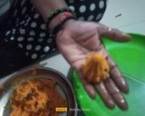 A picture of step 5 of Carrot Halwa Modak.