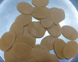 A picture of step 1 of Dahi Batata Puri.
