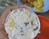 Foto langkah ke 5 dari resep Onigiri Telur Buncis.