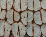 Foto del paso 1 de la receta: Tostadas Melba