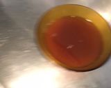 Une image de l'étape 8 de Ramens au bœuf, champignons, tomates, prune et coriandre.