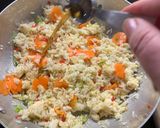 A picture of step 5 of Thai stir fried rice.