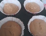 Foto langkah ke 3 dari resep Chocolate Yoghurt Cupcake.