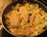 Foto del paso 4 de la receta: Fileets de pollo arroceados