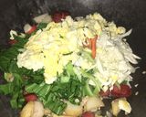 Foto langkah ke 3 dari resep Kwetiaw Goreng.