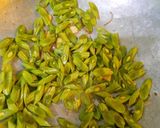 Foto langkah ke 1 dari resep Tumis Buncis Telur.