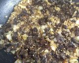 Foto del paso 4 de la receta: Bifes de cerdo con salsa de hongos