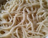 Tőkehalfilé fokhagymás szószban spagettivel recept fázis 3 fotója