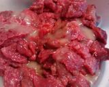Foto del paso 1 de la receta: Carne con cebollín