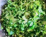 A picture of step 6 of Aloo palak.