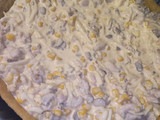Quiche de pollo, choclo y champiñones