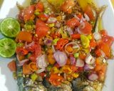 Foto langkah ke 5 dari resep Ikan Goreng Sambal Dabu-Dabu / Colo-colo.