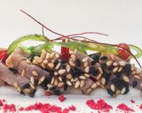 Foto del paso 10 de la receta: Tataki de lomo de atún con soja, ajoblanco, kimchee.... 🔥🔥🔥