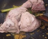 Foto langkah ke 2 dari resep Ayam Woku Kemangi Khas Manado #415.