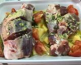 Foto del paso 1 de la receta: Codillos con salsa especial al horno
