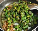 महाराष्ट्र स्पेशल भिंडी भाजी (Maharashtra style bhindi bhaji recipe in Hindi) रेसिपी चरण 4 फोटो