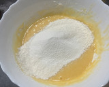 Foto del paso 3 de la receta: Bizcocho de naranja y yogurt con cubierta de chocolate