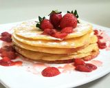Foto langkah ke 3 dari resep Fluffy pancake strawberry.