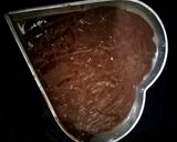 A picture of step 6 of Chocolate heart cake.