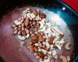 A picture of step 2 of Oats and puffed rice bhel.