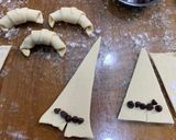 Foto langkah ke 4 dari resep Croissant Puff Pastry, Cepat dan Mudah!.