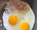 Foto langkah ke 3 dari resep Nasi Goreng Kecap Ikan.
