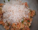 A picture of step 2 of Veg burger.
