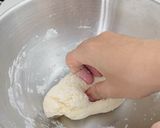 Foto langkah ke 5 dari resep Bakpao Isi Ubi Ungu Keju (No Mixer) 🍠🧀.