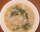 Foto langkah ke 7 dari resep Sup cilok campur touge dan sawi daging.